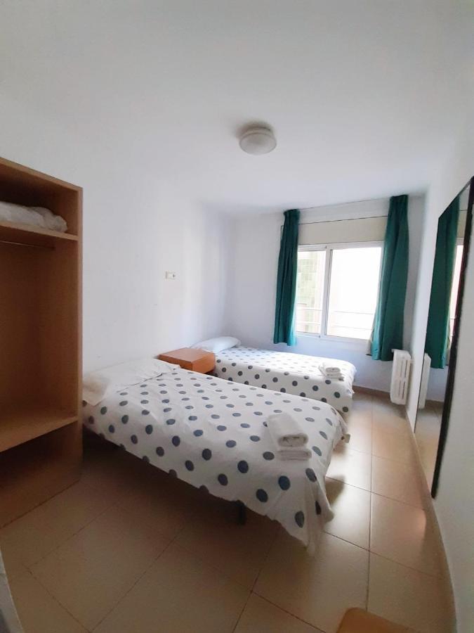 Hostal Mozaik Lloret Льорет-де-Мар Экстерьер фото